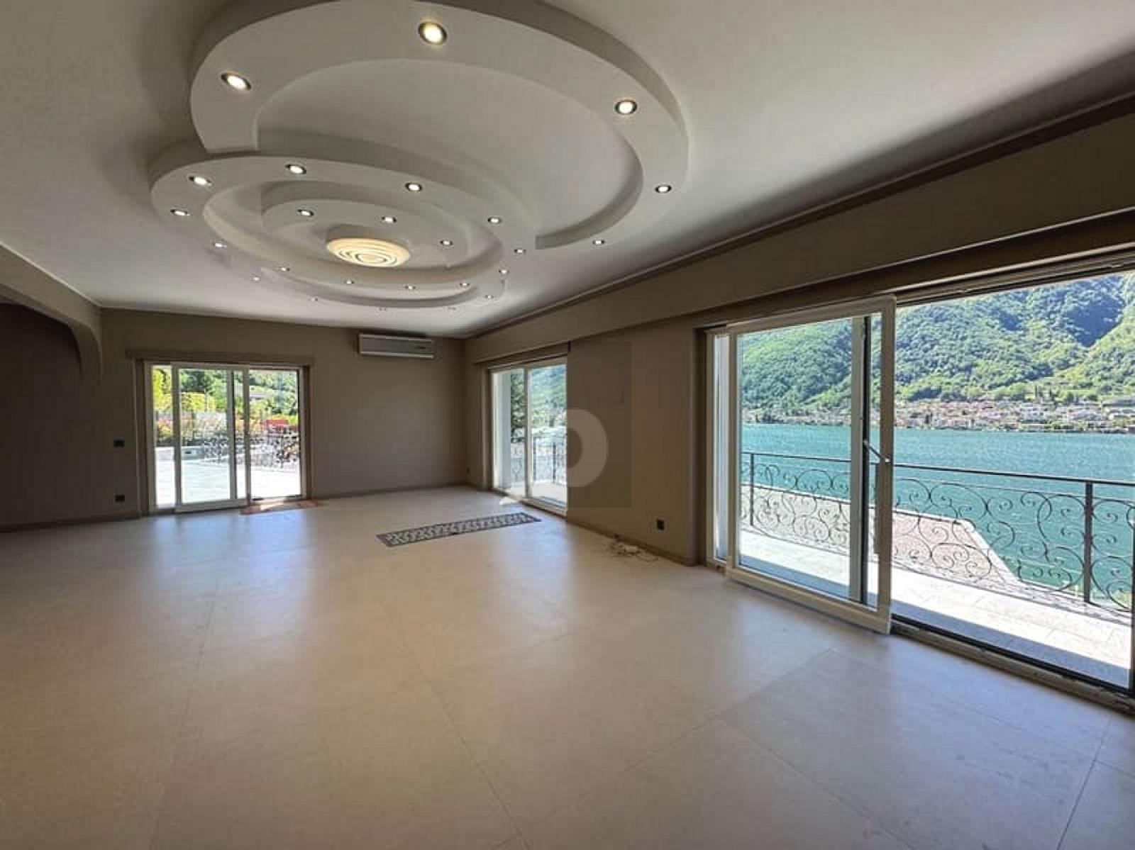 GERÄUMIG UND ELEGANT MIT POOL UND SEEBLICK – Capolago