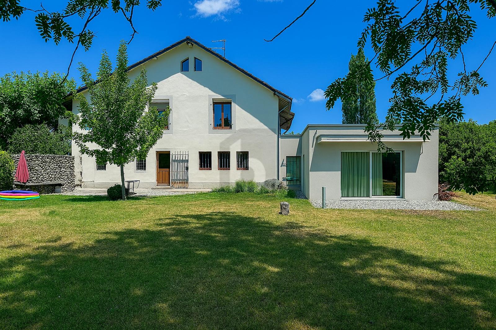 SONNENVERWÖHNT UND RUHIG – Choulex
