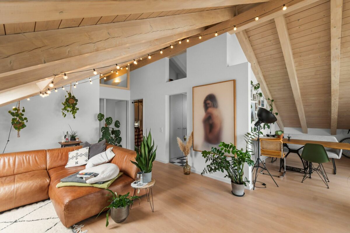 Charmante Dachwohnung an stadtnaher und sonniger Lage – Münchenstein