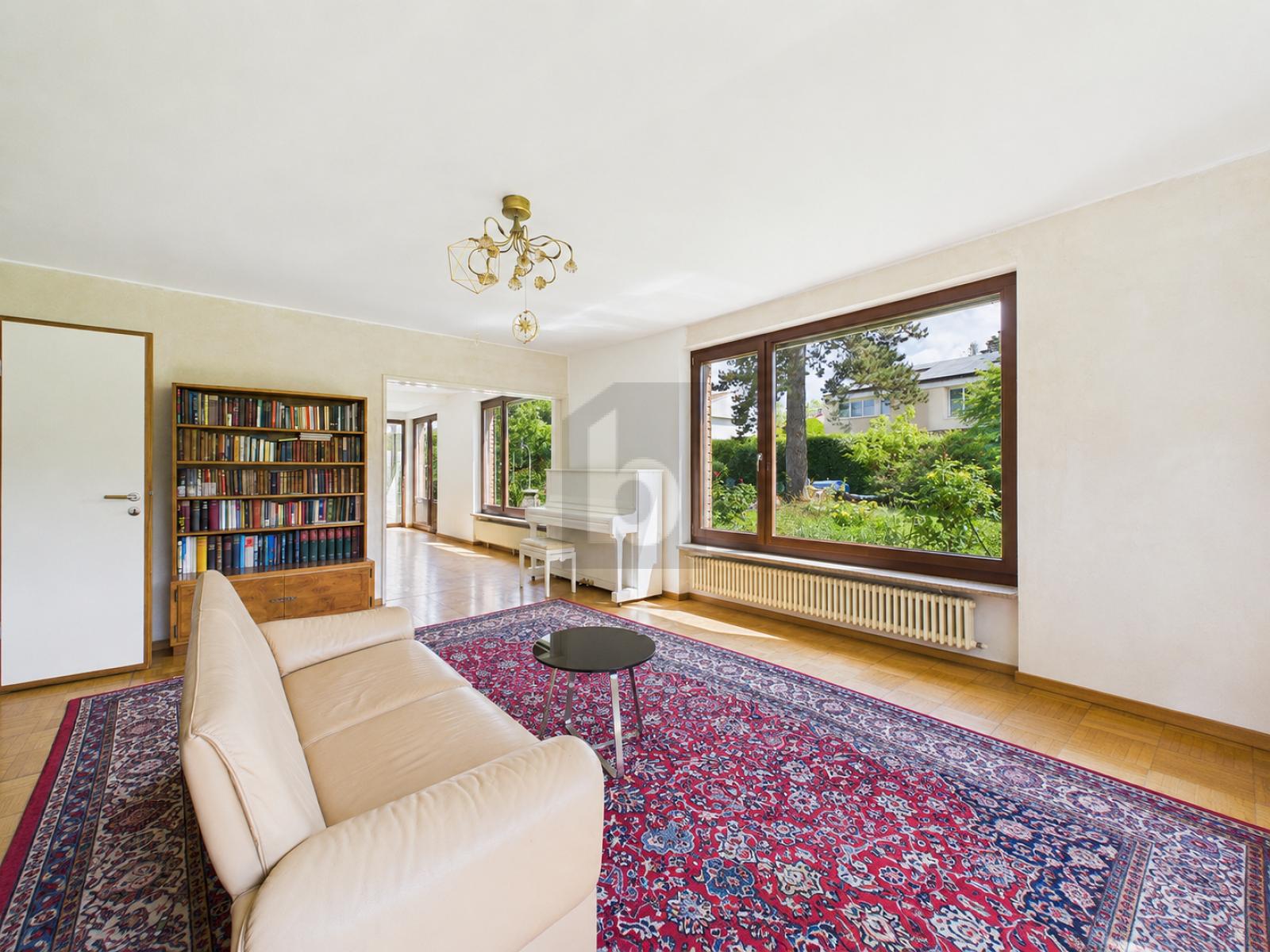 TOP-LAGE MIT RIESIGEM UMSCHWUNG – Basel
