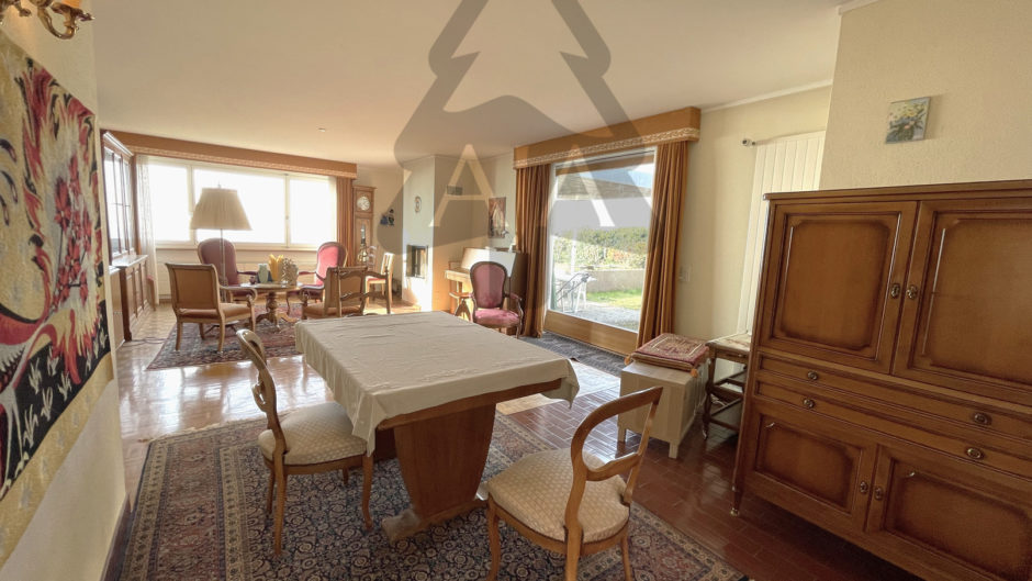 Cormondrèche, agréable villa-terrasse de 6,5 pièces avec 3 salles d’eau, garage individuel et place de parc – Cormondrèche
