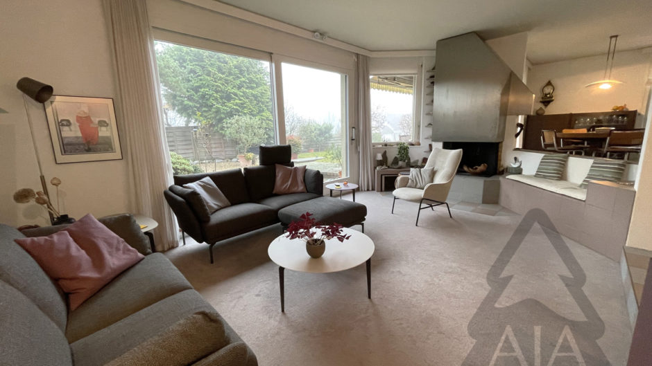 Bevaix, très belle maison individuelle de 5,5 pièces (~ 146 m2 habitables) avec jardin, petit balcon, garage individuel et nombreuses dépendances – Bevaix