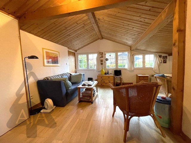 Marin-Epagnier, beau chalet de 4 pièces (dont 2 petites) en plein coeur de la zone touristique de La Tène – Marin-Epagnier