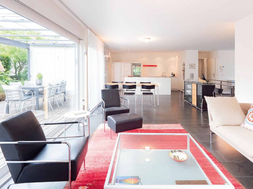 4.5 Z' Maisonette Wohnung mit Traumgarten, interner Liftverbindung + viel Privatsphäre – Biel-Benken BL