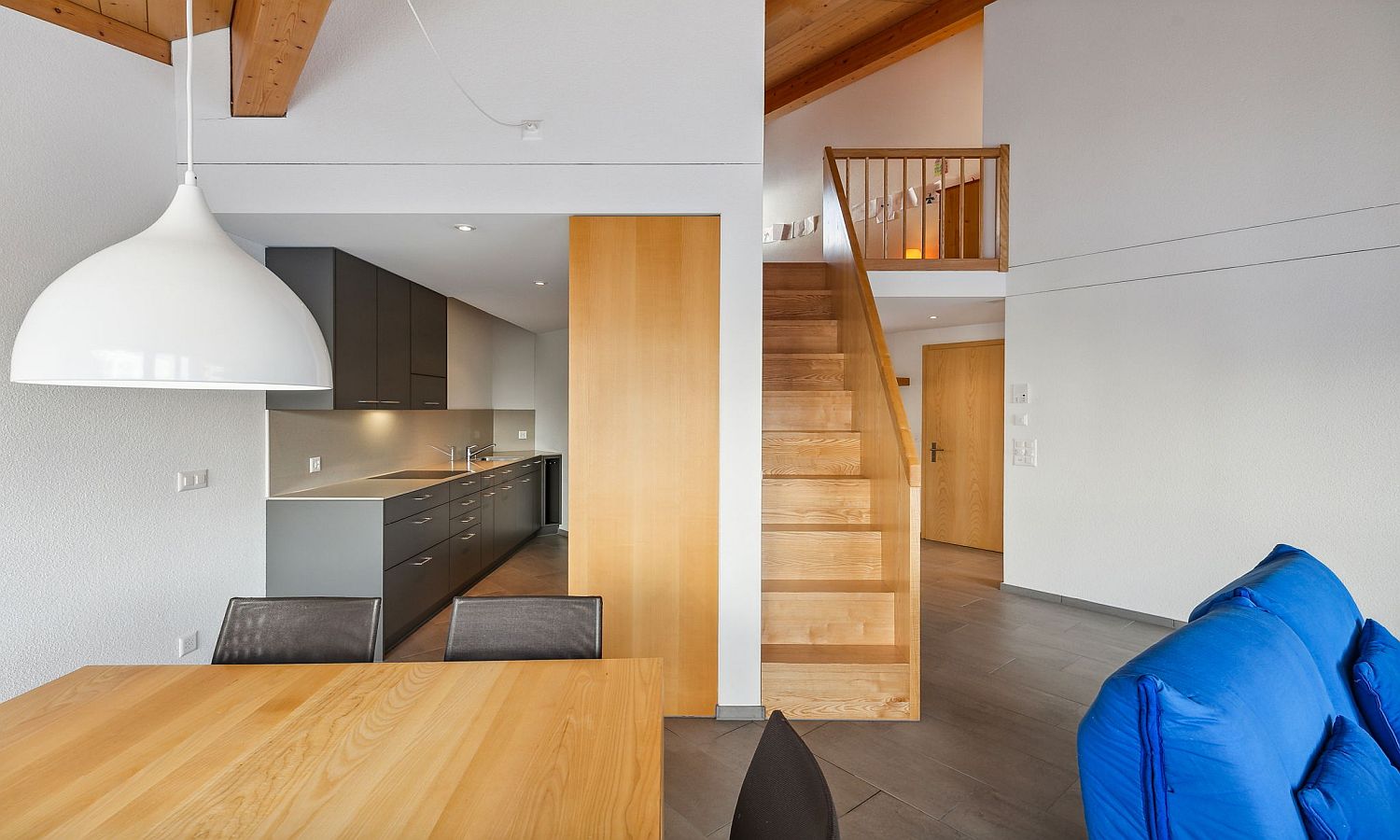 ANDERMATT / UR – IHR FERIENDOMIZIL MIT GALERIE INMITTEN ALPINER SCHÖNHEIT ERWARTET SIE! – Andermatt