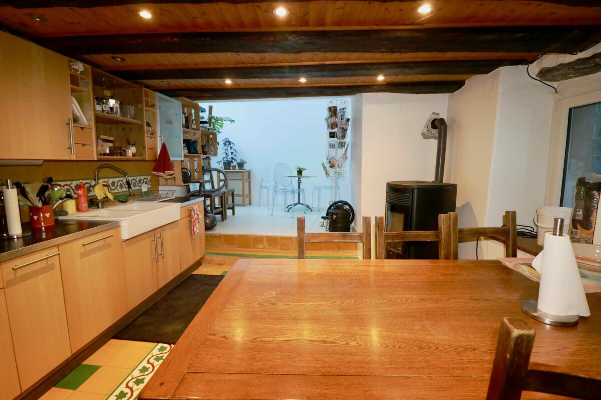 Au coeur du Vieux Bourg de Martigny, très belle maison familiale, pleine de charme de 5.5 pces idéale comme maison familiale ou maison d'hôtes. – Martigny