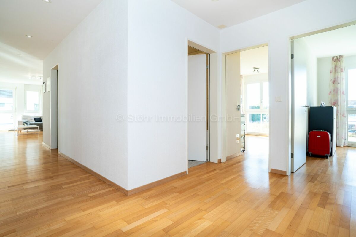 Helle 5.5 Zimmer Wohnung an kinderfreundlicher Lage – Kloten