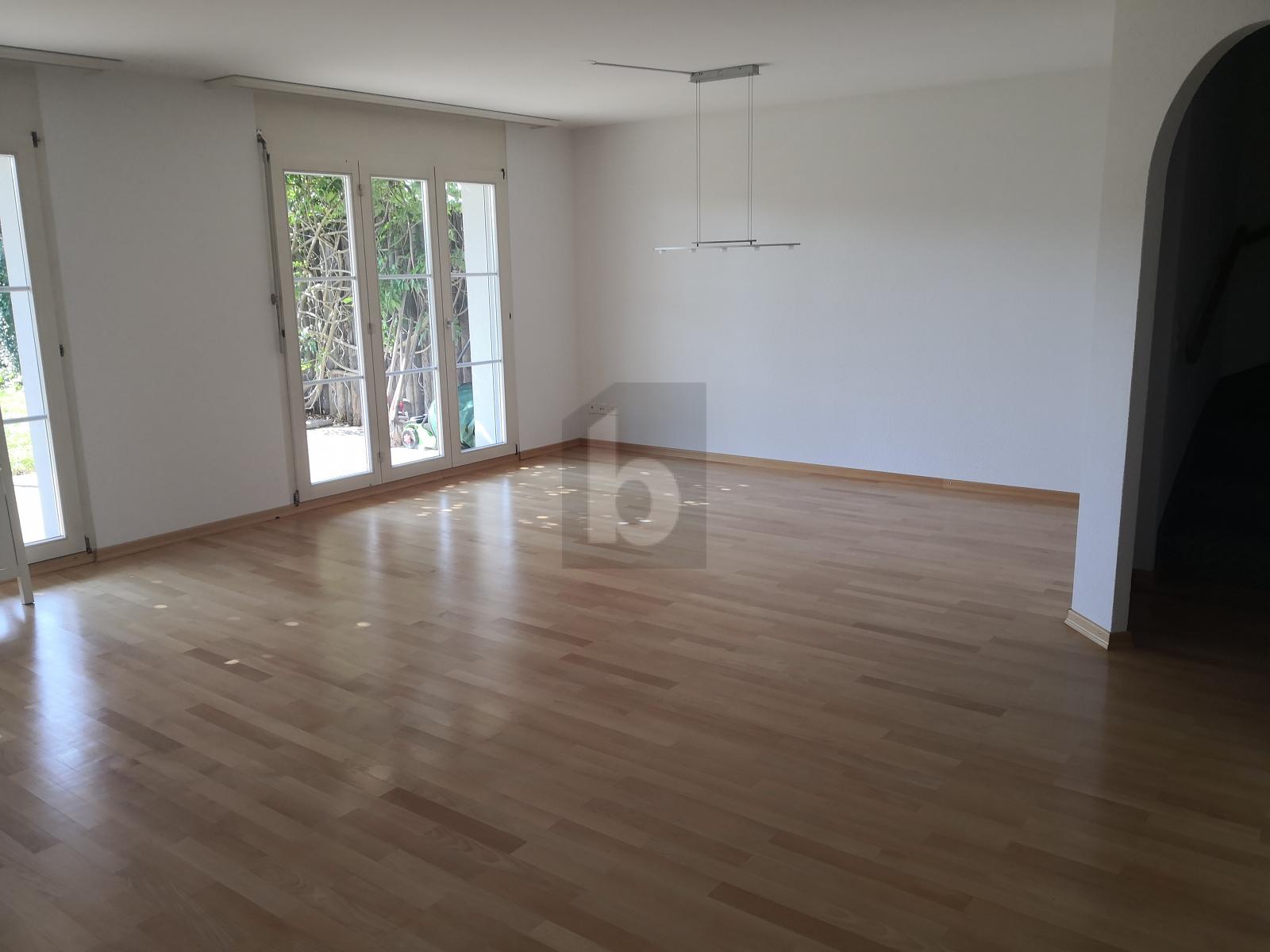 FAMILIENFREUNDLICH MIT GARTEN! – Märstetten