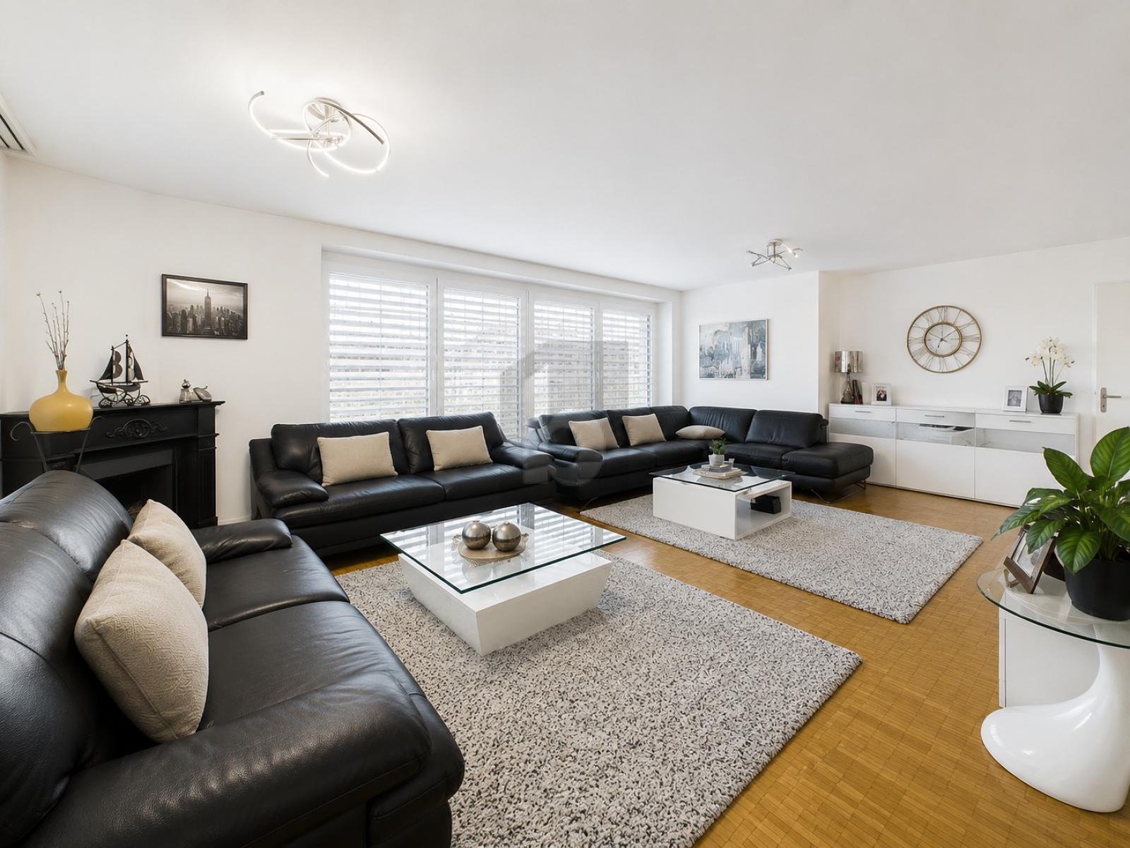 WOHNTRAUM AUF ZWEI EBENEN MIT GARTEN UND BALKON – Füllinsdorf