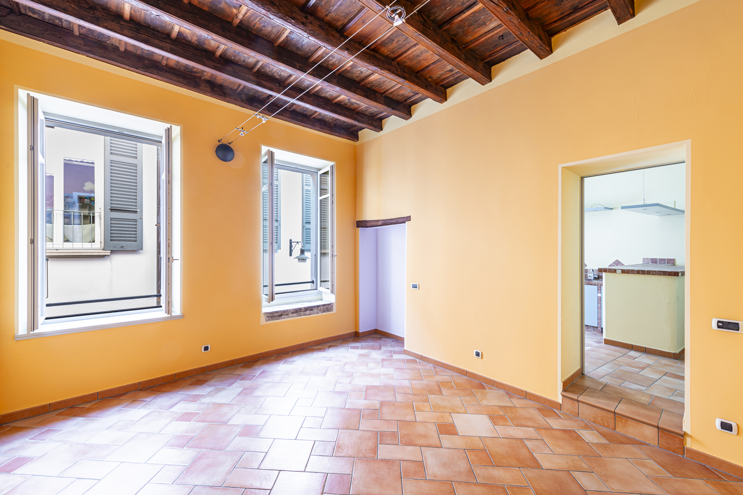 Comfortable apartment in the historic core – Mendrisio