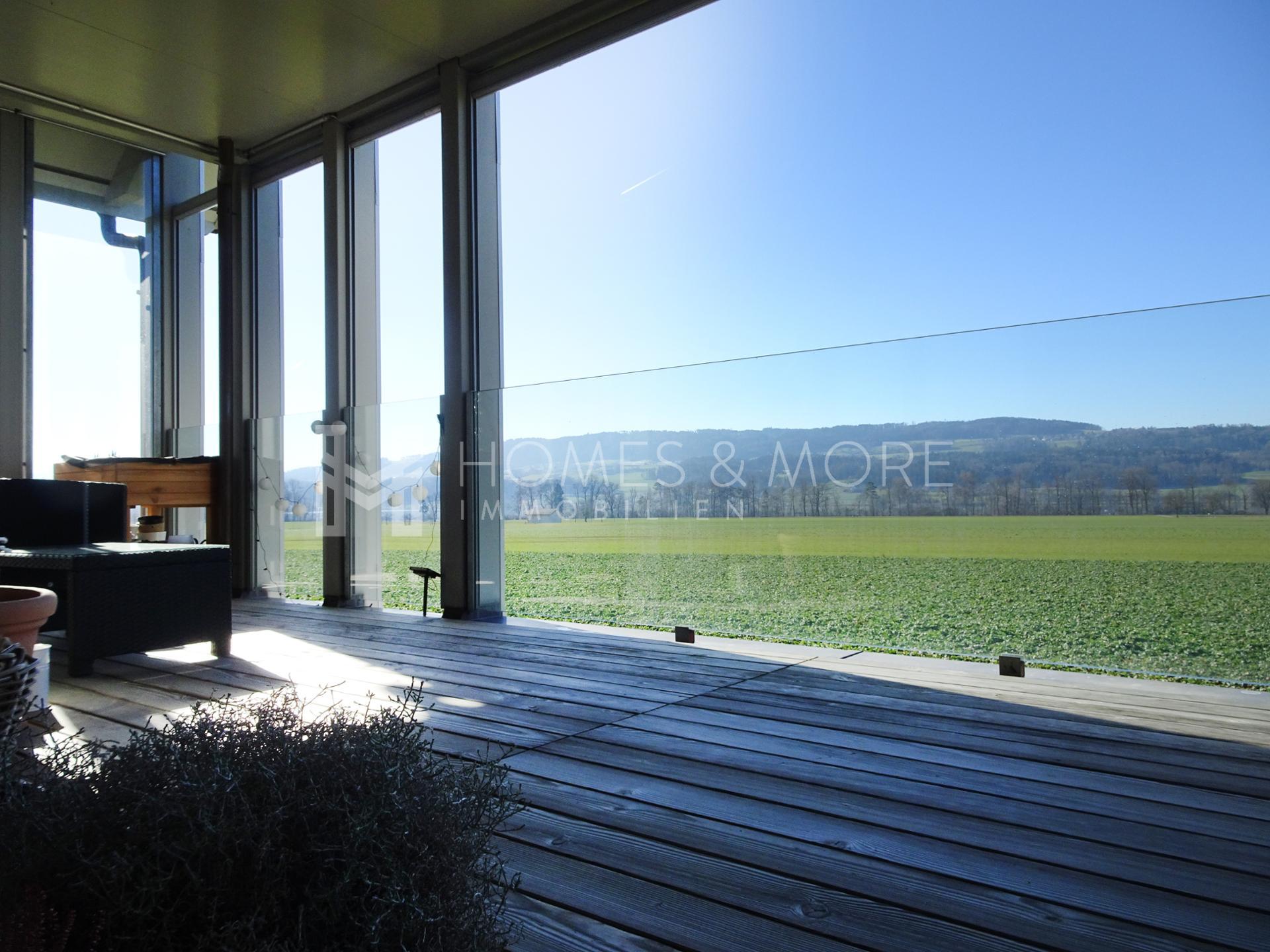 HOCHWERTIG UND RUHIG IN DIREKTER SEENÄHE – Uster