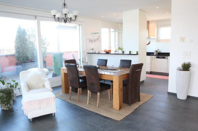 LUXURIÖS MIT RUNDUMTERRASSE – Rapperswil SG