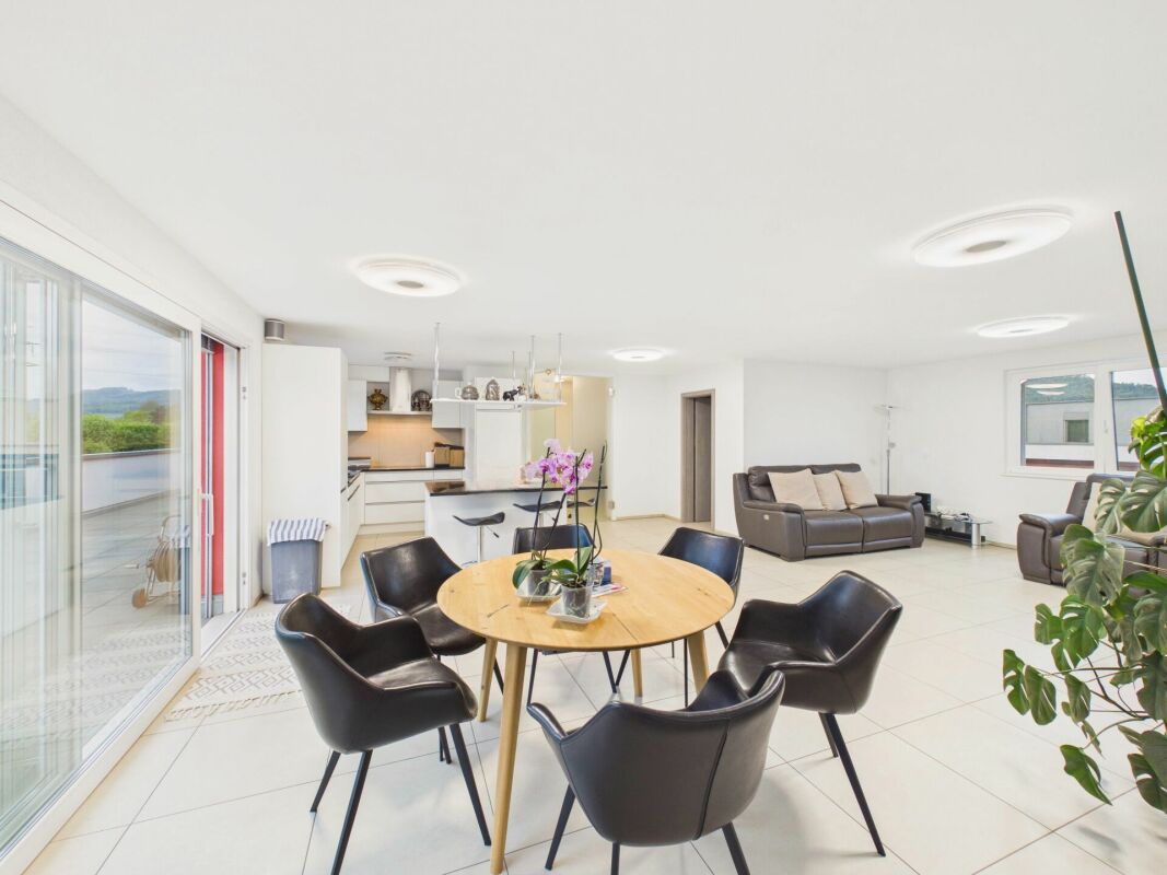 Moderne Penthouse-Wohnung mit Panorama-Terrasse in Delémont – Delémont