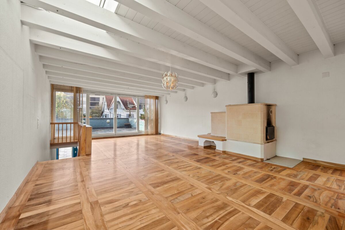 Einfamilienhaus mit Charme und Potenzial in begehrter Lage (im Baurecht) – Oberwil BL