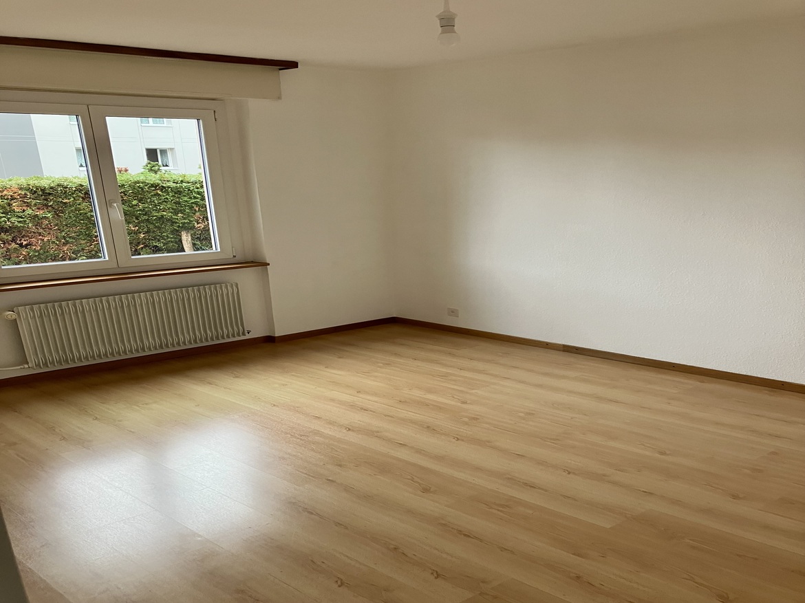 Joli appartement avec terrasse et jardin – Bevaix