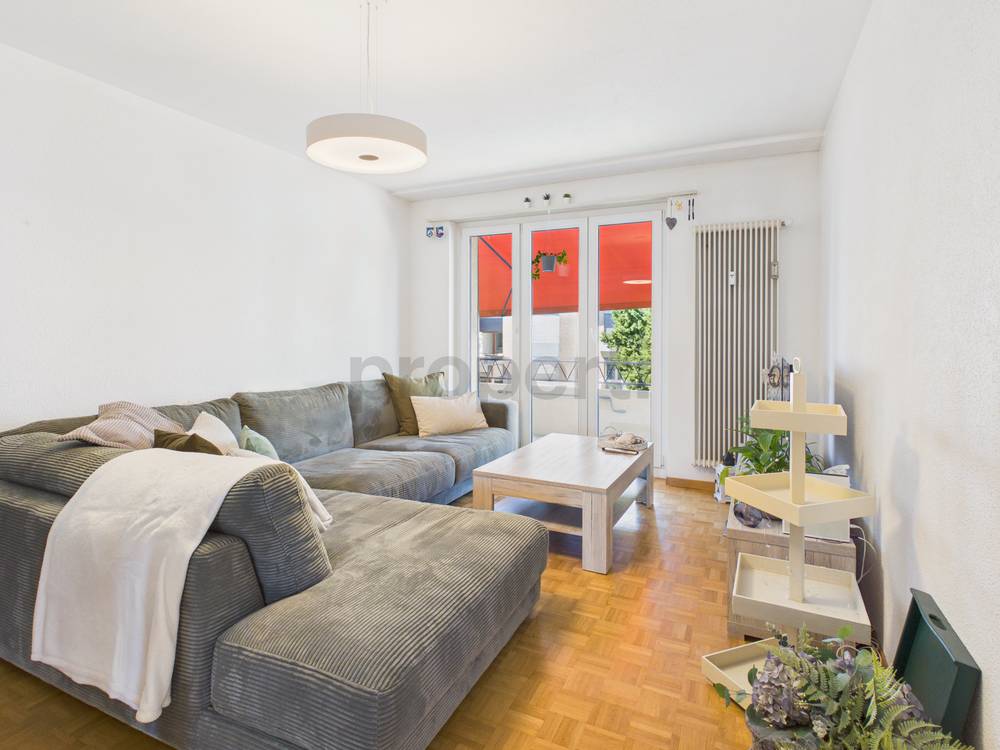 Grosser Balkon, moderne Renovation und Parkplätze verfügbar – Kriegstetten