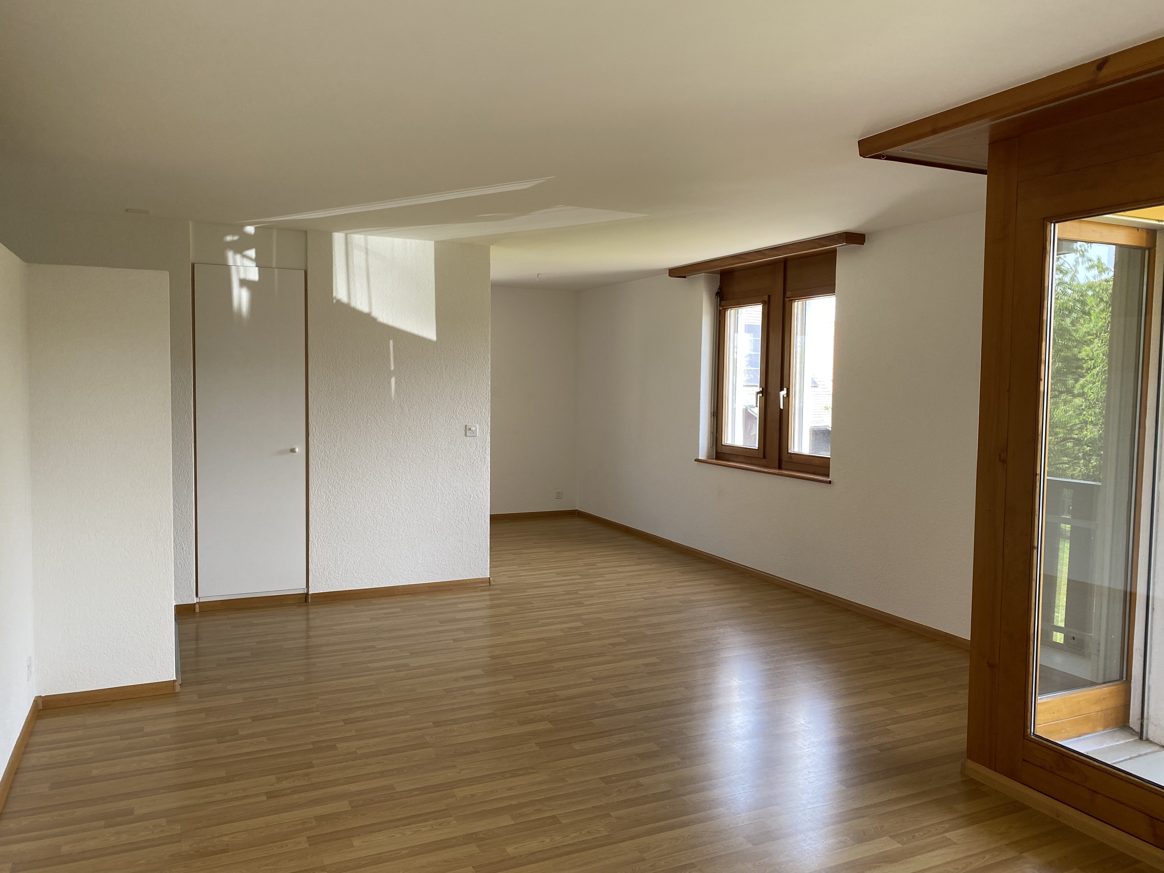 Gemütliche 2 1⁄2 Zimmerwohnung mit Sicht ins Laufental – Röschenz