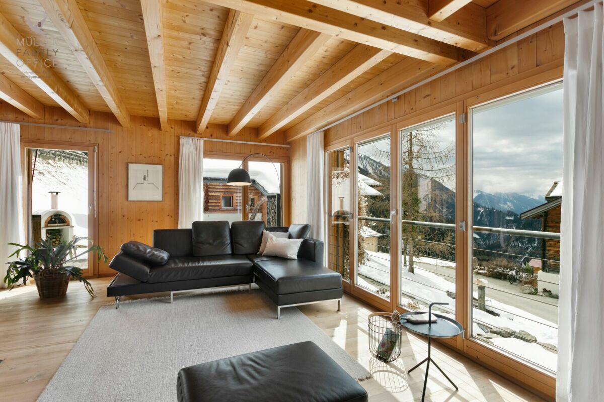 Stilvolles Holzhaus mit alpinem Charme und nachhaltigem Wohn- und Energiekonzept – Davos Monstein