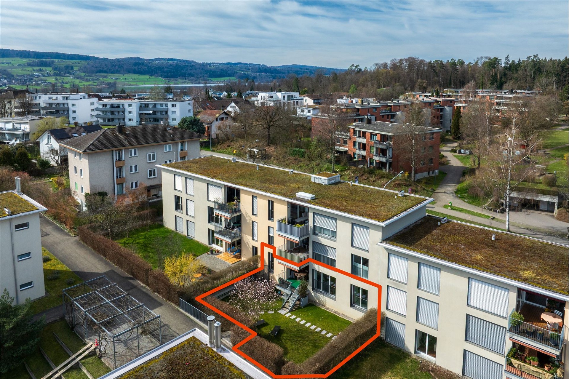 Charmante 31⁄2-Zimmer Gartenwohnung – Uster