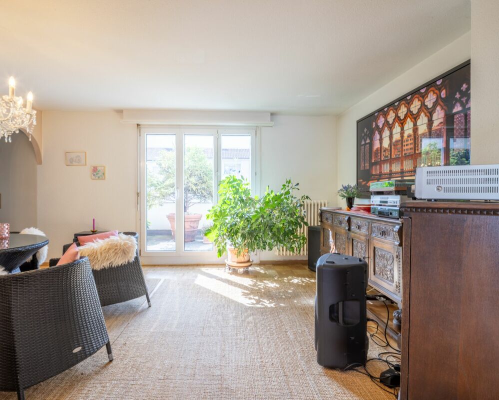 Über den Dächern von Basel: 3 Z' Attikawohnung mit traumhafter Terrasse – Basel