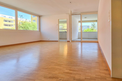 Attraktive Wohnung mit Loggia an urbaner, zentraler Lage – Wettingen