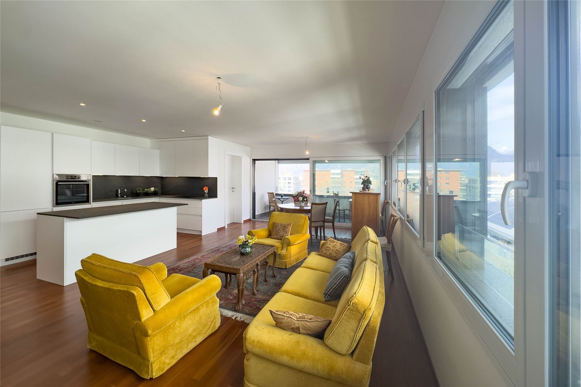 Neuwertige Top 3.5-Zimmerwohnung – Locarno