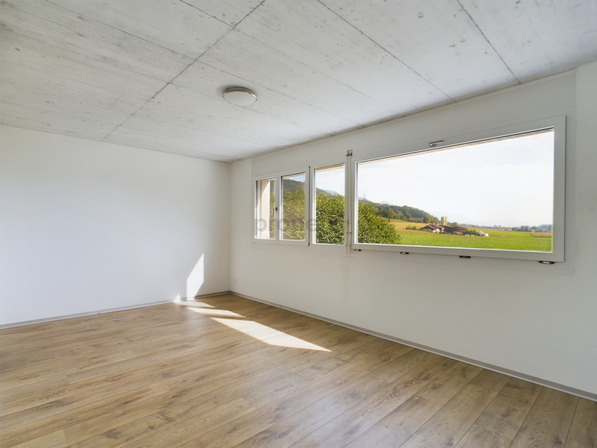 Modernes 5.5-Zimmer-Reihenhaus mit Keller, Pieterlen – Pieterlen