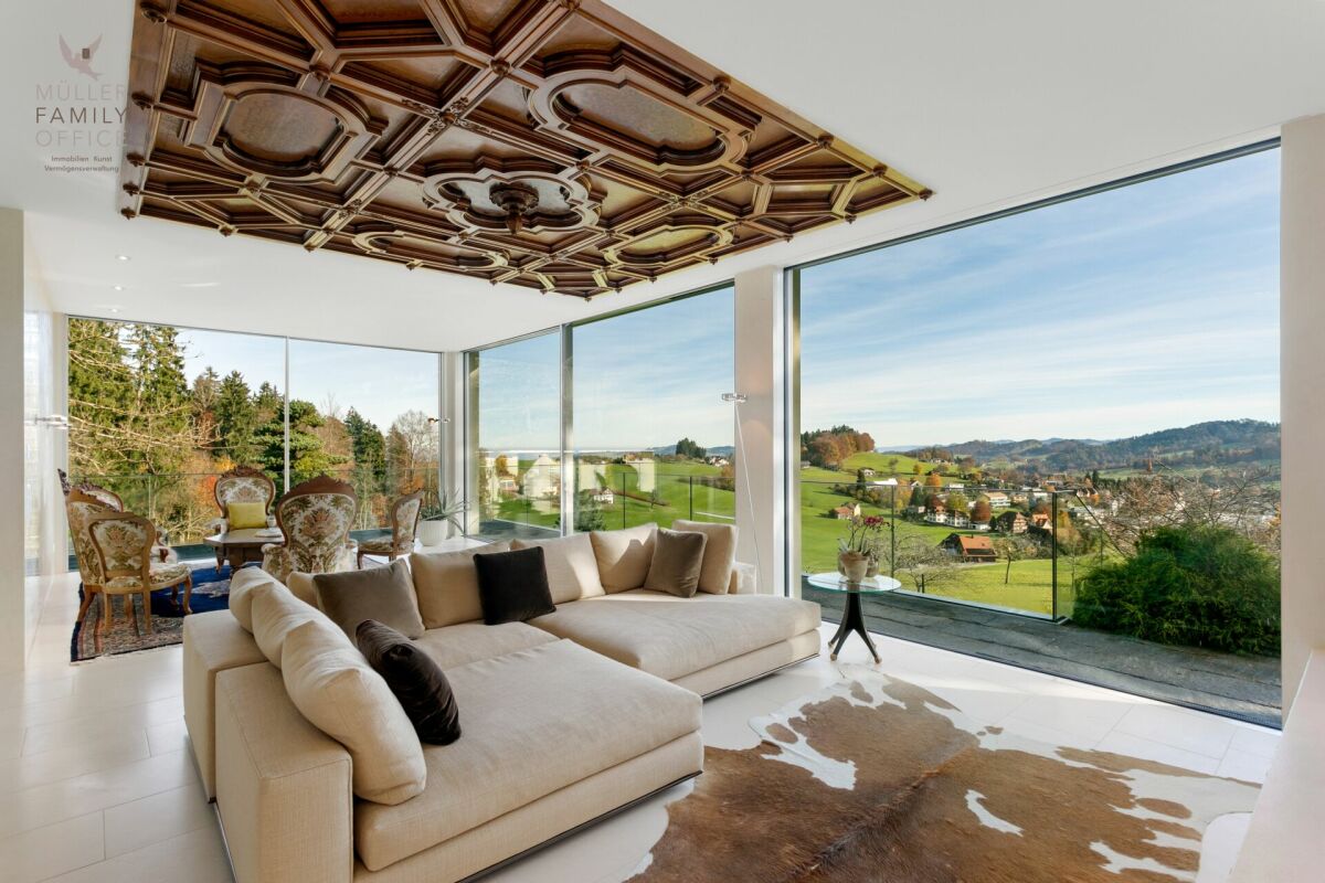 Luxuriöse Panorama-Villa mit Aussenpool, Wellnessoase und traumhaftem Weitblick – Mogelsberg