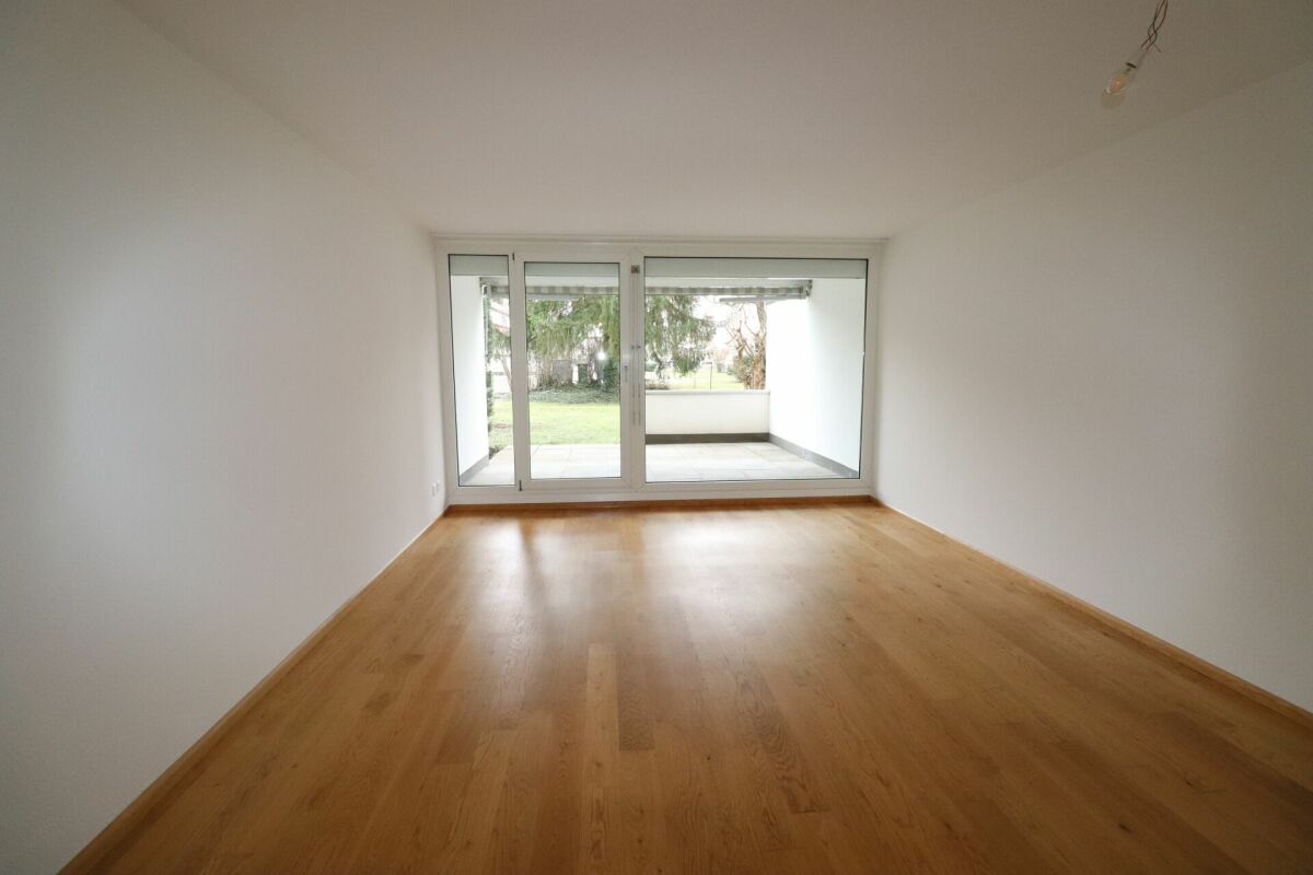 Nähe Mischelicenter- moderne 3 1/2 Zimmer-Maisonettewohnung in Reinach – Reinach BL