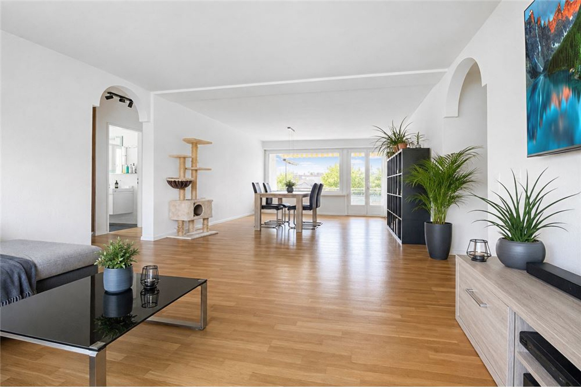 Grosszügige 4 1⁄2-Zimmer Wohnung mit 2 Balkonen und Sicht auf den Zugersee – Immensee