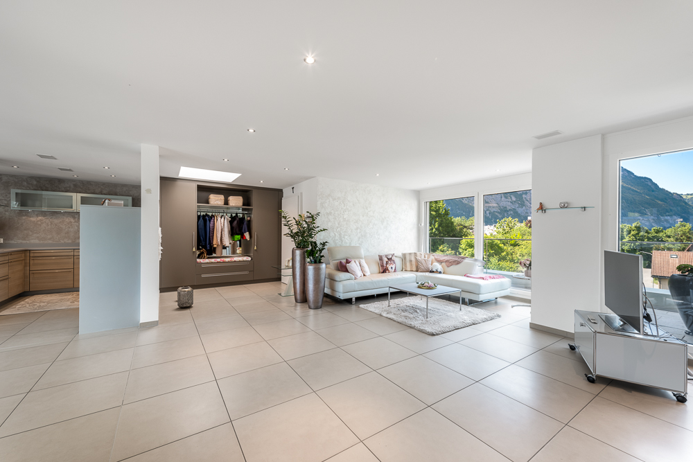 Exklusive 41⁄2-Zimmer-Attikawohnung mit traumhafter Aussicht – Glarus GL