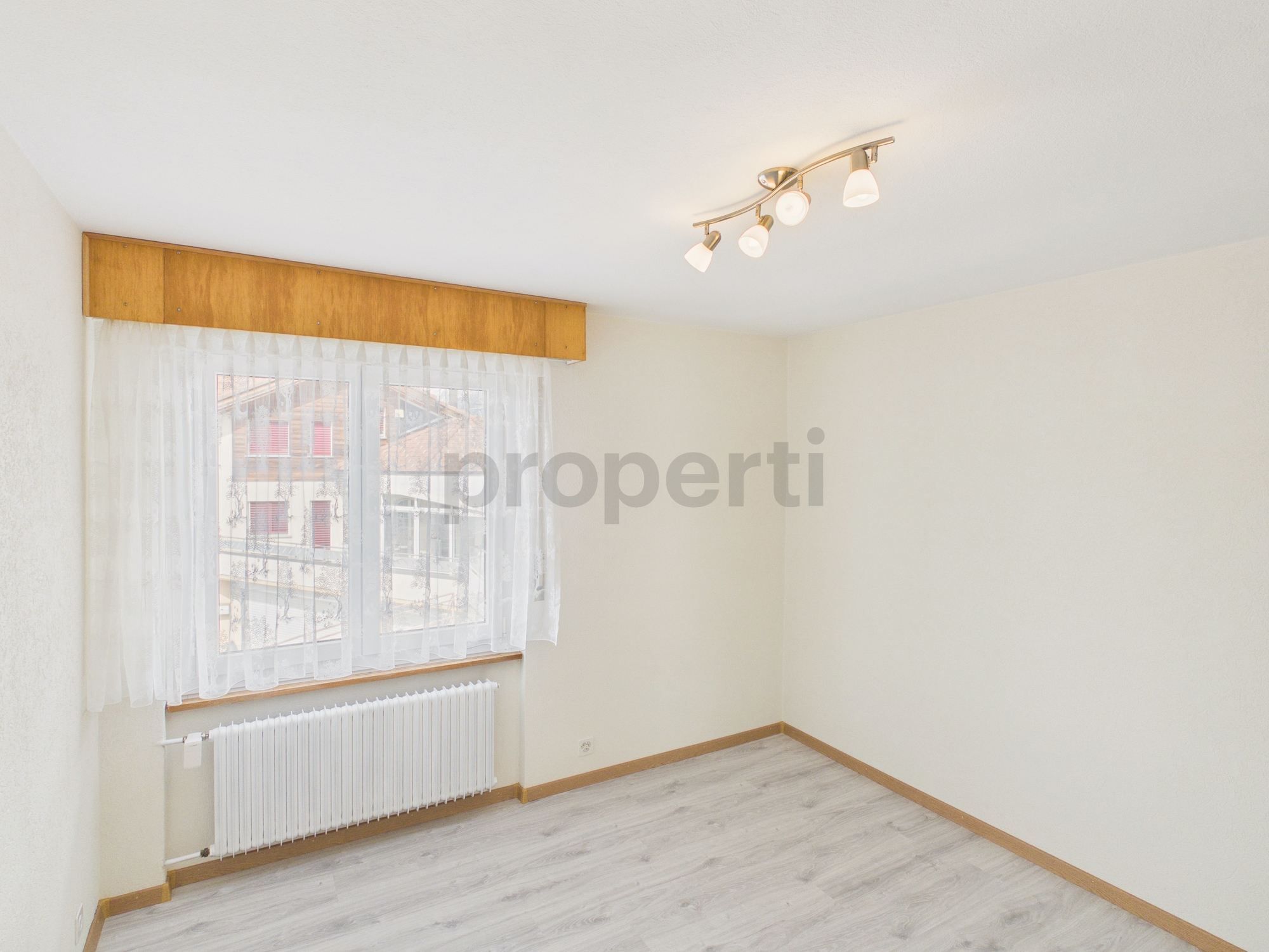 Grosszuegige 5.5-Zimmer-Wohnung mit Balkon, Unterbäch – Unterbäch