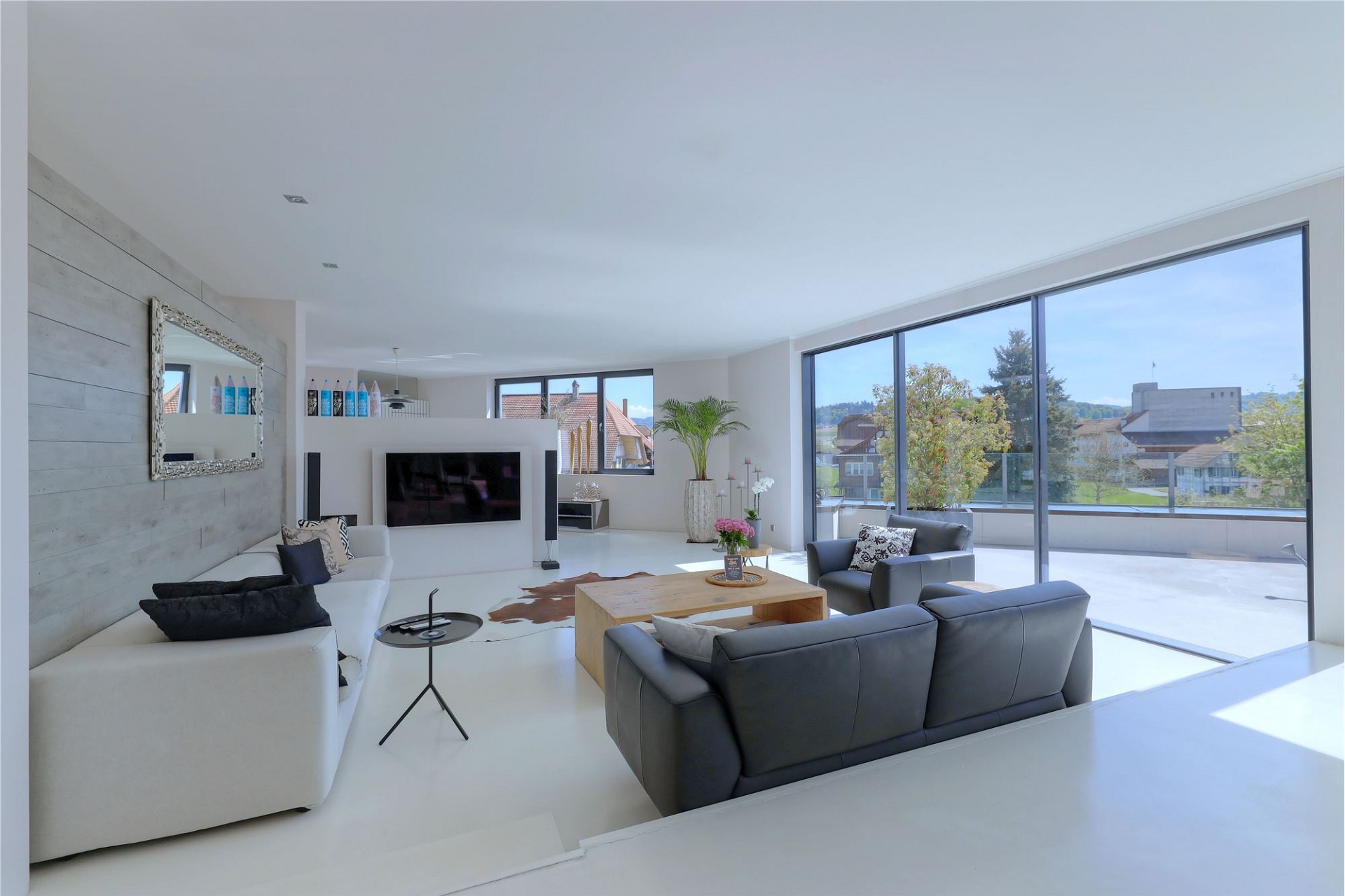Exklusive, topmoderne 51⁄2-Zimmer Attikawohnung mit grosser Terrasse – Hindelbank