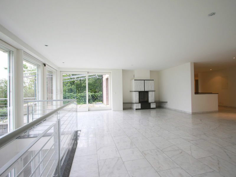 Elegant and spacious 6.5 duplex apartment with a view of Basel – Riehen