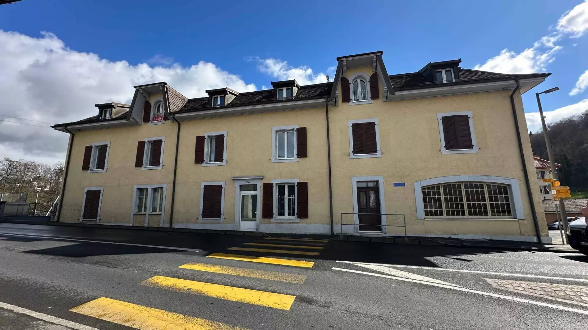 Studio lumineux avec cuisine rénovée à proximité de la gare – Penthalaz